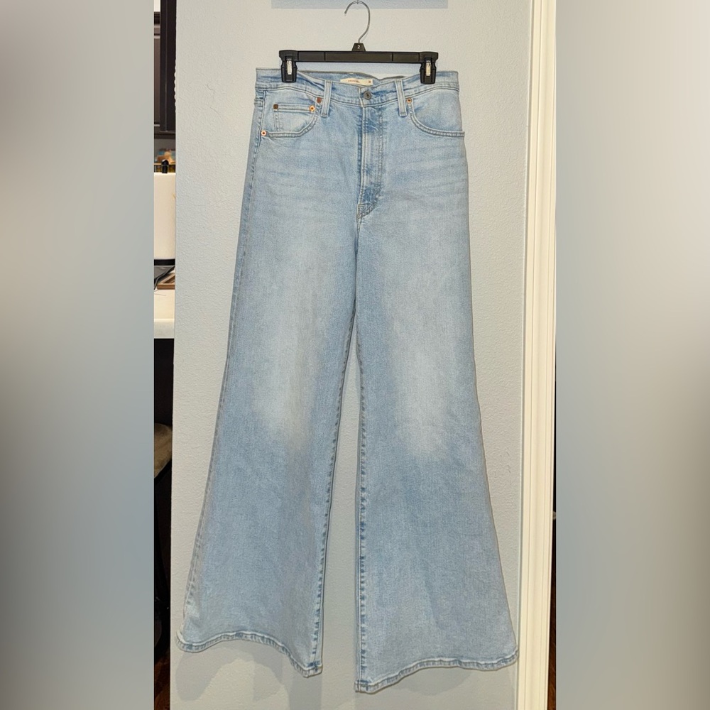 Levi's Ribcage Bell